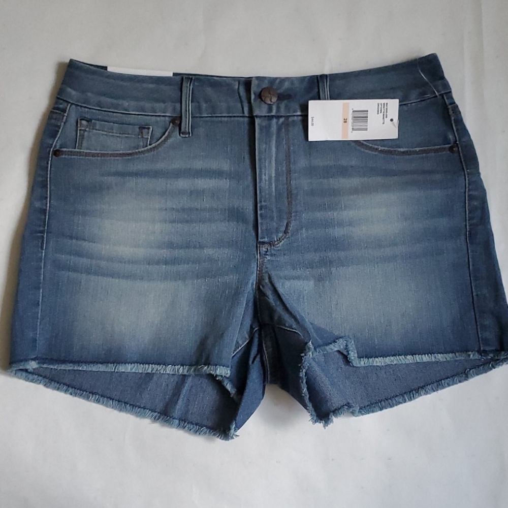 Jessica Simpson denim shorts....Sz 28